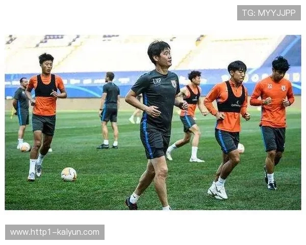 各队备战时间表分析，密集赛程下体能分配与轮换策略考量